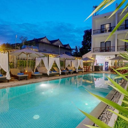Gz Bliss D'Angkor Suites Siem Reap Bagian luar foto