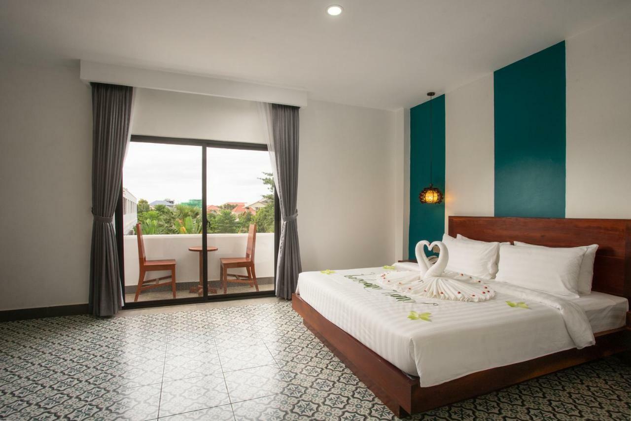 Gz Bliss D'Angkor Suites Siem Reap Bagian luar foto