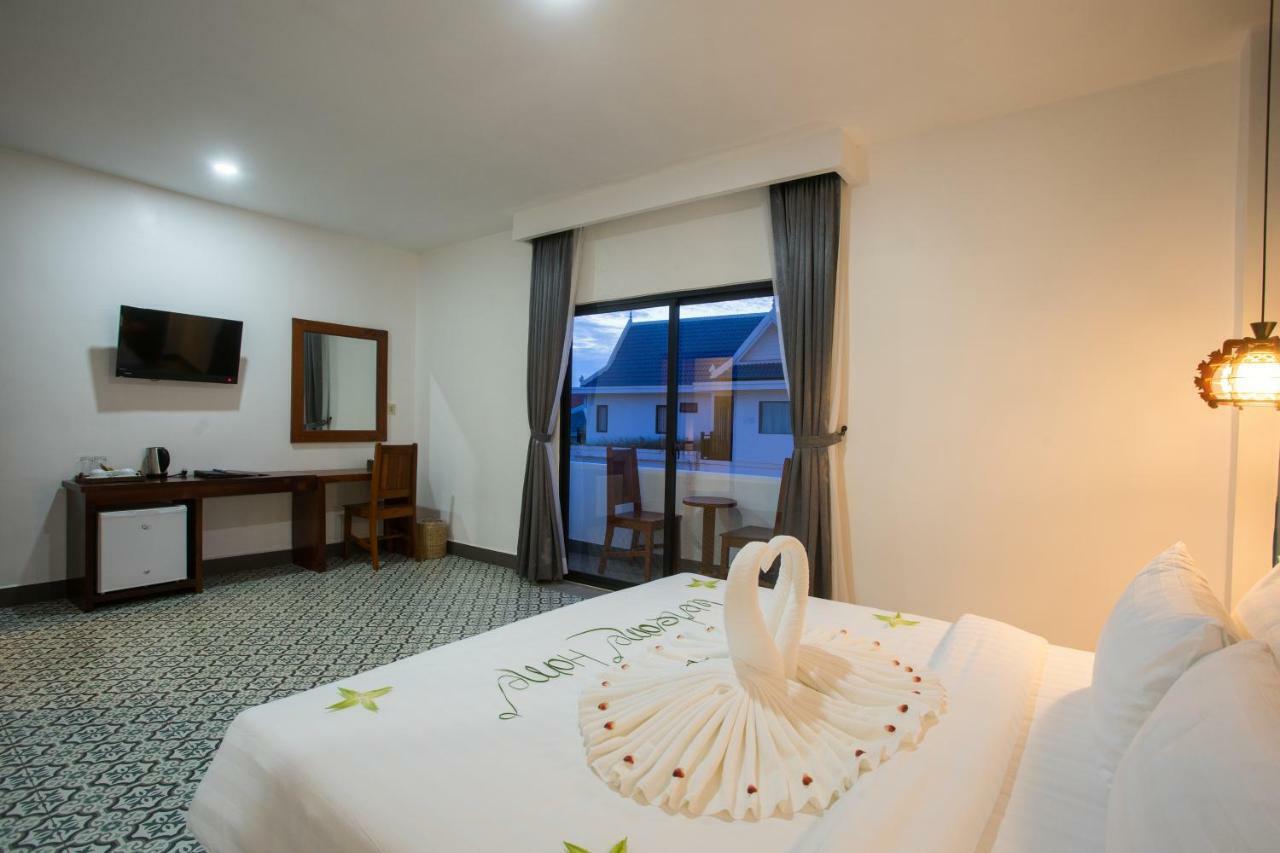 Gz Bliss D'Angkor Suites Siem Reap Bagian luar foto